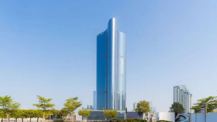 Leaf Tower 56-story building offering move-in-ready apartments Abu Dhabi on Al Reem Island waterfront