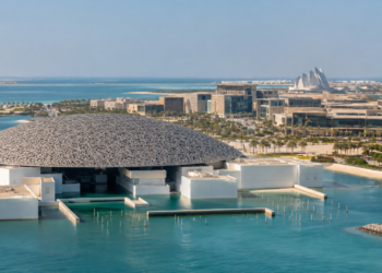 Villas and residential towers on Palm Jumeirah, the centre of Dubai's luxury rentals market in 2026